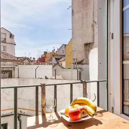 アパート Alfama Iii - French Balcony And Smart Check-in リスボン