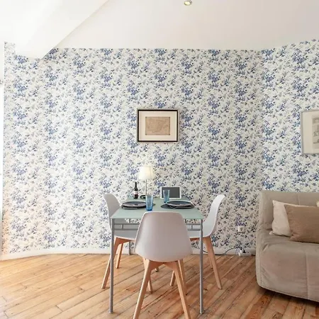 Alfama Iii - French Balcony And Smart Check-in Apartment *