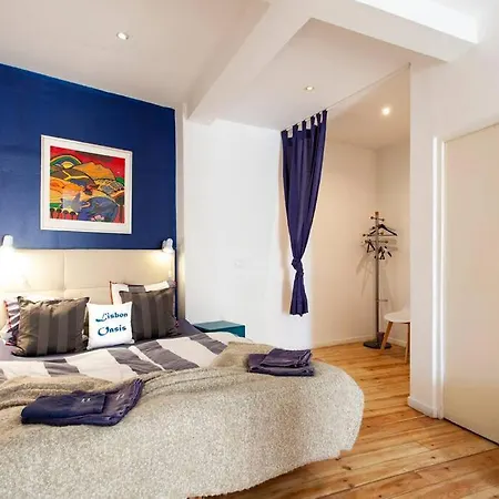 Alfama Iii - French Balcony And Smart Check-in דירה ליסבון