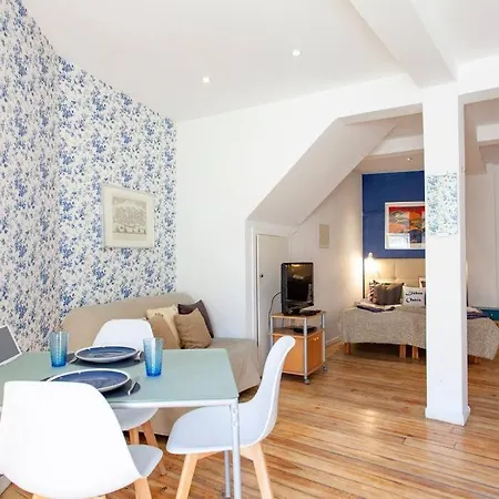 Alfama Iii - French Balcony And Smart Check-in * Lisbona